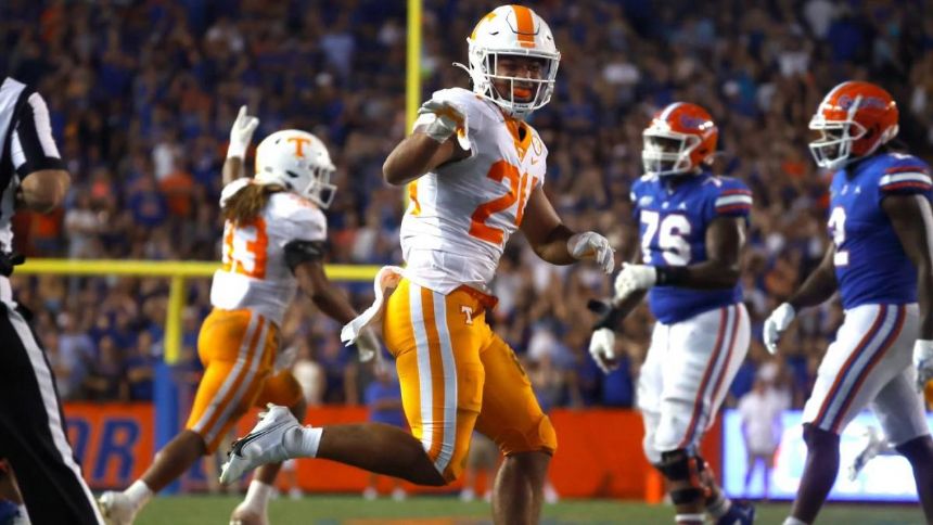 Florida vs. Tennessee Betting Odds, Free Picks, and Predictions - 3:30 PM ET (Sat, Sep 24, 2022)
