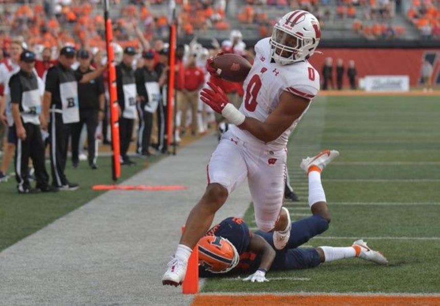 Illinois vs. Wisconsin Betting Odds, Free Picks, and Predictions - 12:00 PM ET (Sat, Oct 1, 2022)