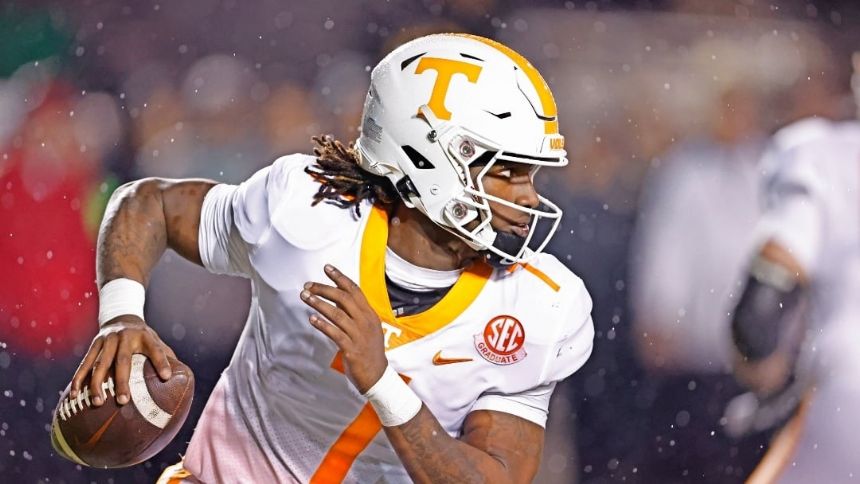 Iowa vs Tennessee Betting Odds, Free Picks, and Predictions (1/1/2024)