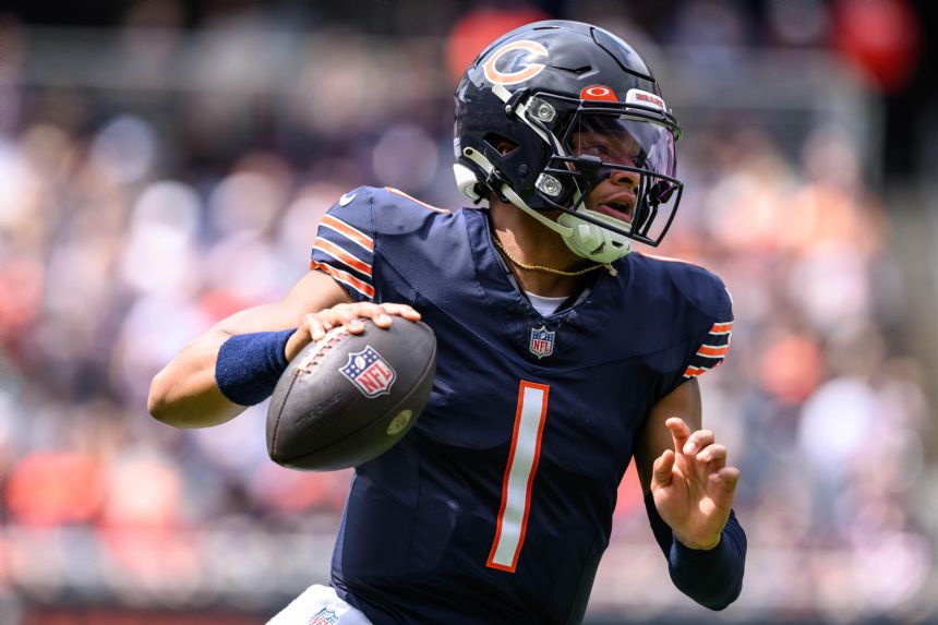 Bears vs. Packers Betting Odds, Free Picks, and Predictions 425 PM