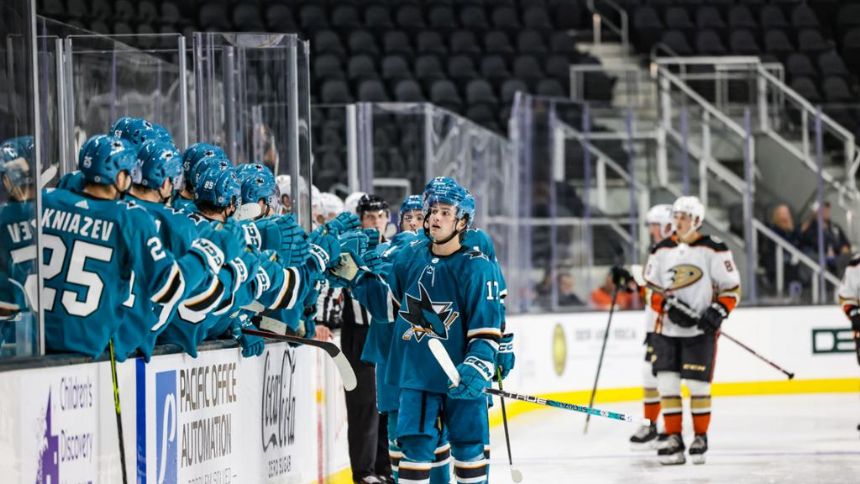 Ducks vs. Sharks Betting Odds, Free Picks, and Predictions - 10:30 PM ET (Tue, Sep 27, 2022)