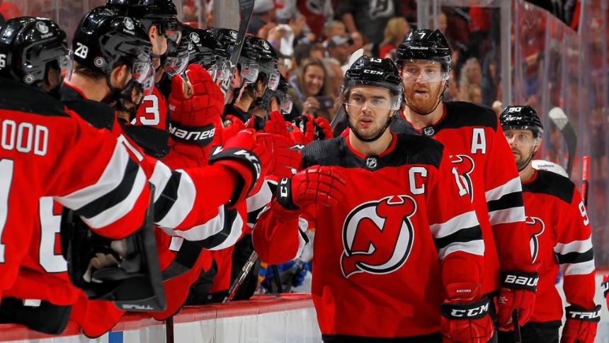 Bruins vs. Devils Betting Odds, Free Picks, and Predictions - 7:00 PM ET (Mon, Oct 3, 2022)
