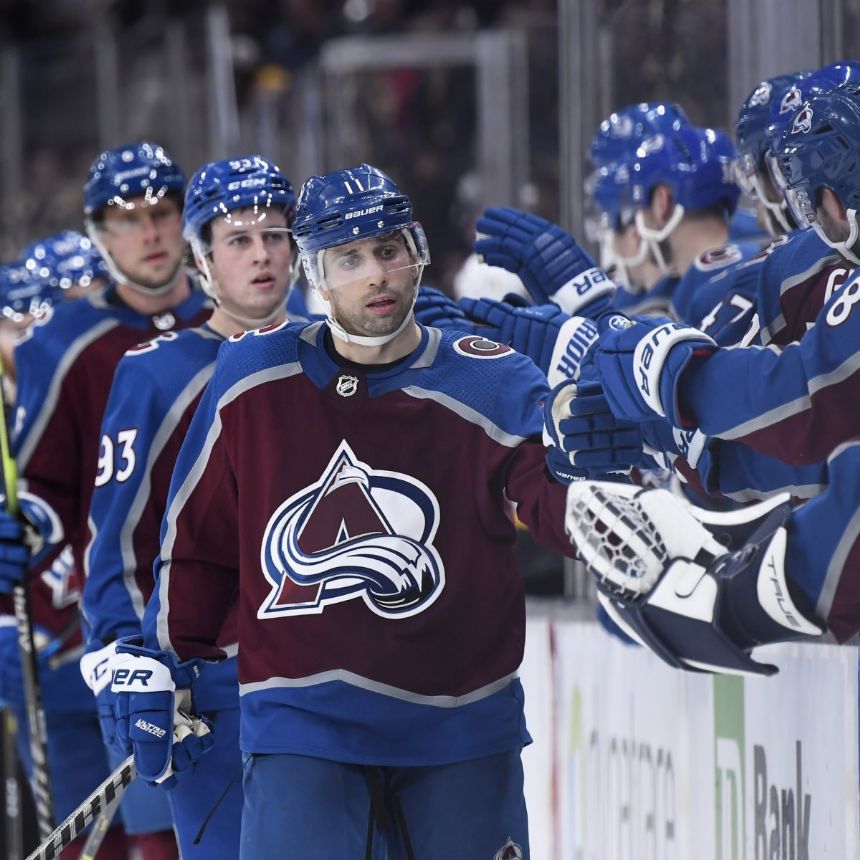 Avalanche beat Devils 3-1, extend winning streak to 8 games