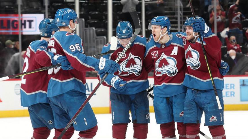 Golden Knights vs. Avalanche Betting Odds, Free Picks, and Predictions ...