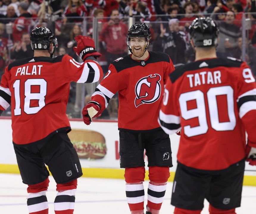 New Jersey Devils at Winnipeg Jets odds, picks and predictions