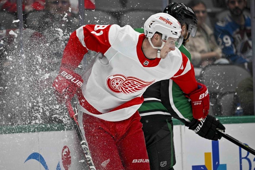Hurricanes vs Red Wings Betting Odds, Free Picks, and Predictions (3/30/2023)