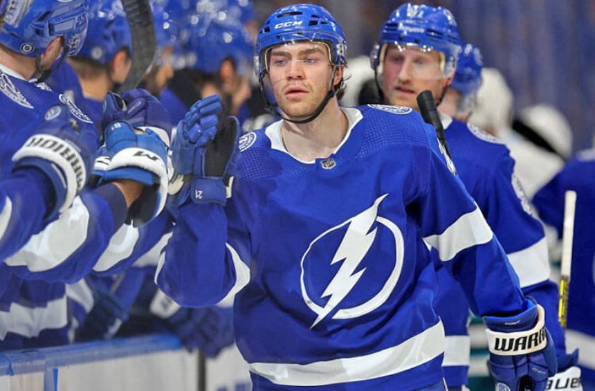 Panthers vs Lightning Betting Odds, Free Picks, and Predictions (12/27/2023)
