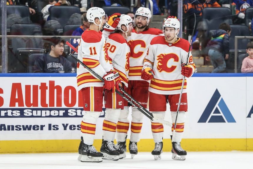 Sharks vs Flames Betting Odds, Free Picks, and Predictions (2/15/2024)