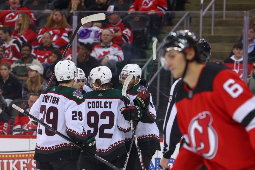 Coyotes vs. Blackhawks Betting Odds, Free Picks, and Predictions - 6:07 PM ET (Sun, Mar 10, 2024)