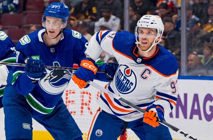 Oilers vs. Canucks Betting Odds, Free Picks, and Predictions 1007 PM